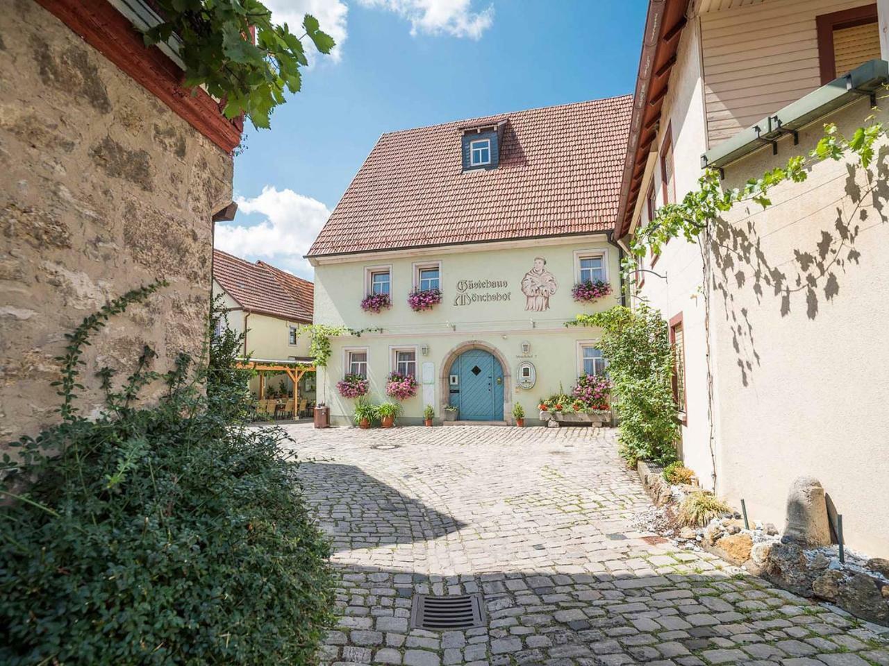 Gästehaus Mönchshof Sommerhausen Exterior foto